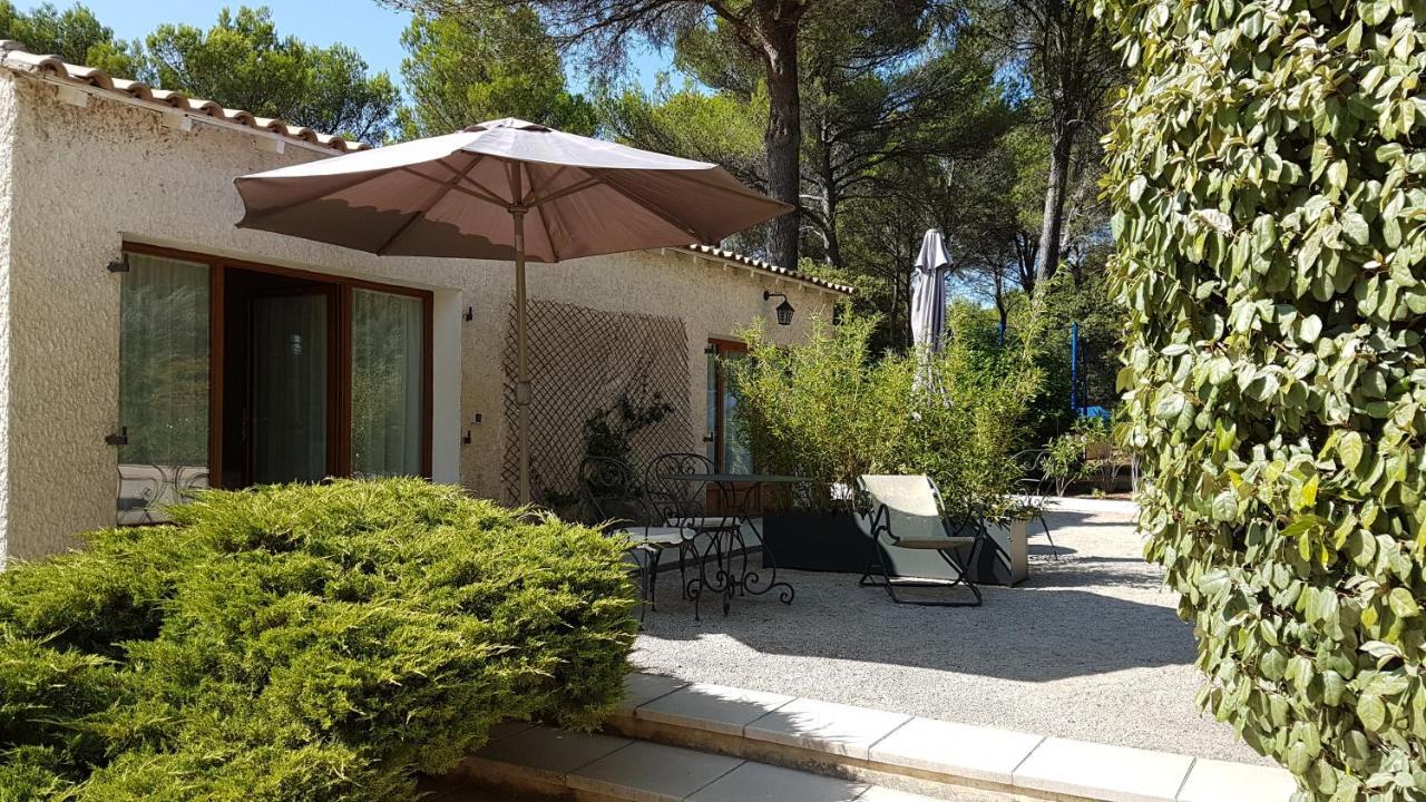 Les Mazets Du Luberon Bed and Breakfast Puget Exteriör bild